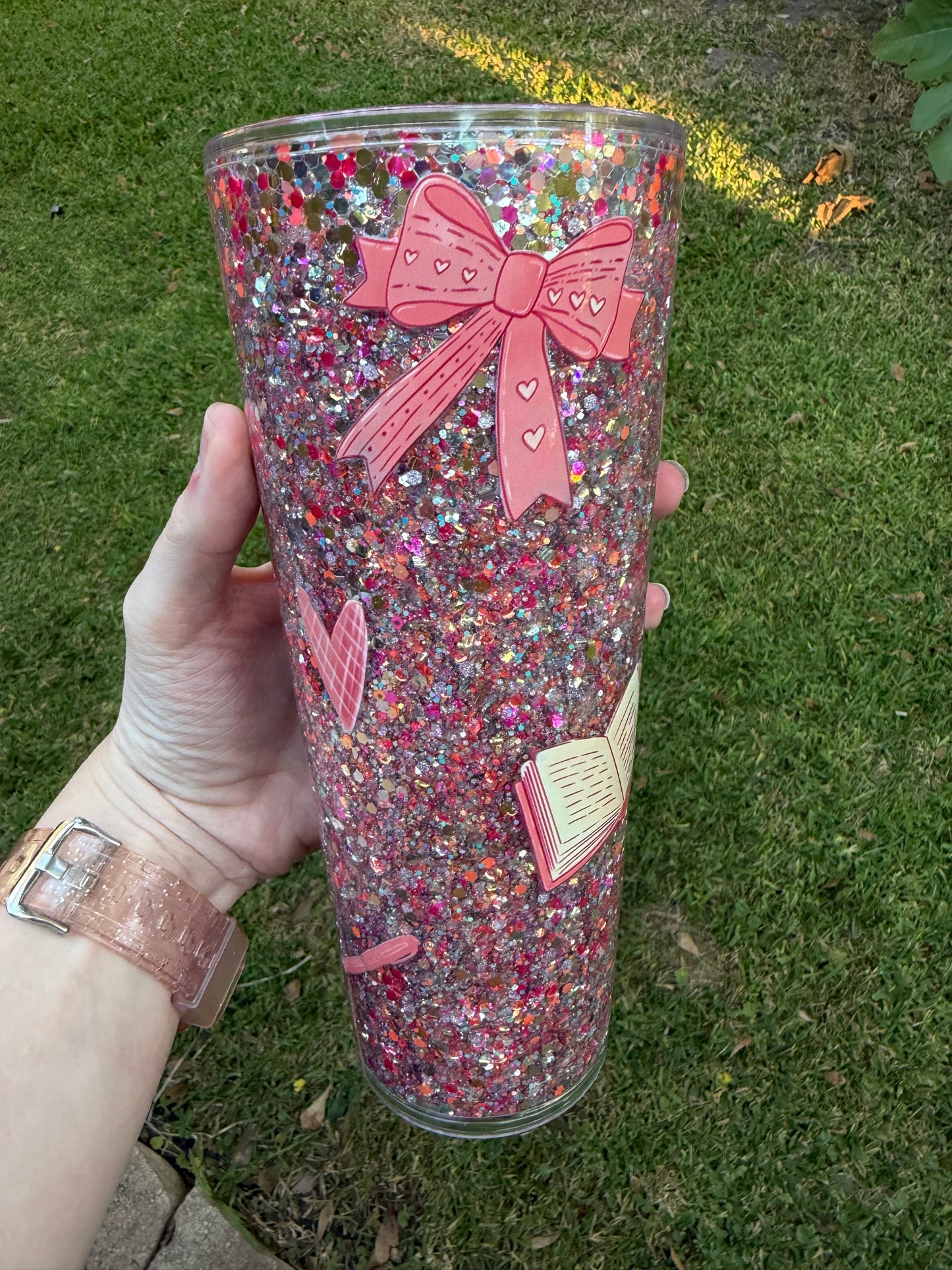 Books and Bows 24oz