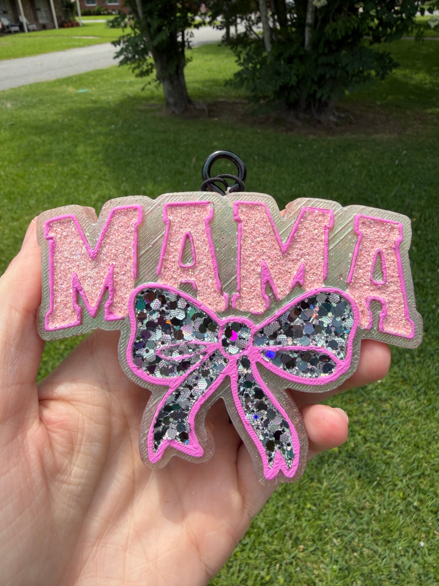 Mama Bow